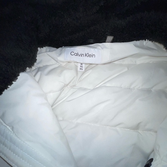Beautiful never worn mens Calvin Klein jacket (white) size XL jacket - Picture 3 of 11